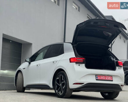 Білий Фольксваген ID.3, об'ємом двигуна 0 л та пробігом 84 тис. км за 17400 $, фото 21 на Automoto.ua