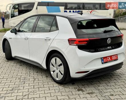 Фольксваген ID.3 2021 в Дрогобыче на Automoto.ua Белый Фольксваген ID.3, объемом двигателя 0 л и пробегом 183 тыс. км за 14350 $, фото 42 на Automoto.ua