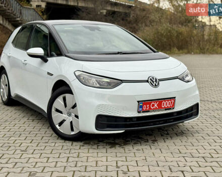 Фольксваген ID.3 2021 в Дрогобыче на Automoto.ua Белый Фольксваген ID.3, объемом двигателя 0 л и пробегом 183 тыс. км за 14350 $, фото 17 на Automoto.ua