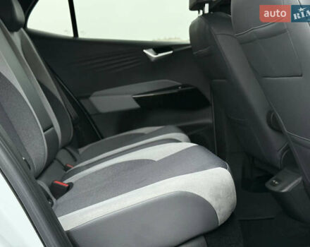 Белый Фольксваген ID.3, объемом двигателя 0 л и пробегом 117 тыс. км за 21800 $, фото 62 на Automoto.ua