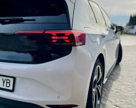 Белый Фольксваген ID.3, объемом двигателя 0 л и пробегом 47 тыс. км за 19500 $, фото 6 на Automoto.ua