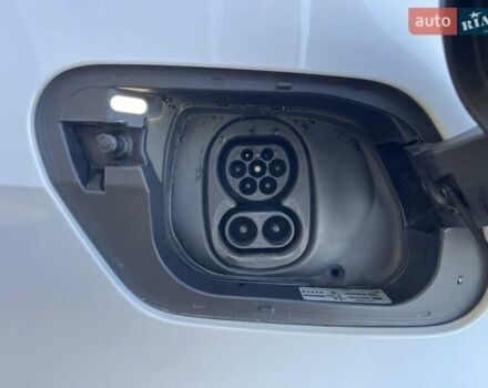 Белый Фольксваген ID.3, объемом двигателя 0 л и пробегом 125 тыс. км за 18299 $, фото 34 на Automoto.ua