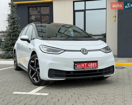 Белый Фольксваген ID.3, объемом двигателя 0 л и пробегом 117 тыс. км за 21800 $, фото 7 на Automoto.ua