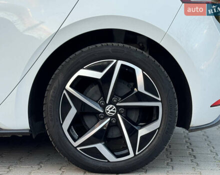 Білий Фольксваген ID.3, об'ємом двигуна 0 л та пробігом 130 тис. км за 16700 $, фото 29 на Automoto.ua