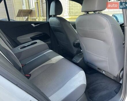 Белый Фольксваген ID.3, объемом двигателя 0 л и пробегом 125 тыс. км за 18299 $, фото 5 на Automoto.ua