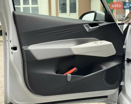 Білий Фольксваген ID.3, об'ємом двигуна 0 л та пробігом 84 тис. км за 17400 $, фото 38 на Automoto.ua