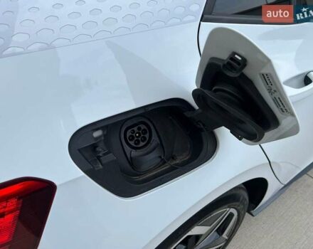 Белый Фольксваген ID.3, объемом двигателя 0 л и пробегом 138 тыс. км за 18500 $, фото 32 на Automoto.ua