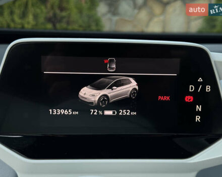 Белый Фольксваген ID.3, объемом двигателя 0 л и пробегом 133 тыс. км за 17400 $, фото 65 на Automoto.ua