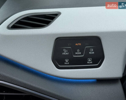 Белый Фольксваген ID.3, объемом двигателя 0 л и пробегом 117 тыс. км за 21800 $, фото 17 на Automoto.ua