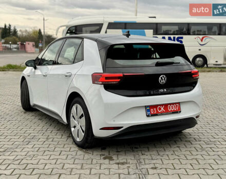 Фольксваген ID.3 2021 в Дрогобыче на Automoto.ua Белый Фольксваген ID.3, объемом двигателя 0 л и пробегом 183 тыс. км за 14350 $, фото 30 на Automoto.ua
