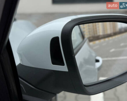 Белый Фольксваген ID.3, объемом двигателя 0 л и пробегом 117 тыс. км за 21800 $, фото 24 на Automoto.ua