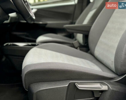 Фольксваген ID.3 2021 в Дрогобыче на Automoto.ua Белый Фольксваген ID.3, объемом двигателя 0 л и пробегом 183 тыс. км за 14350 $, фото 62 на Automoto.ua