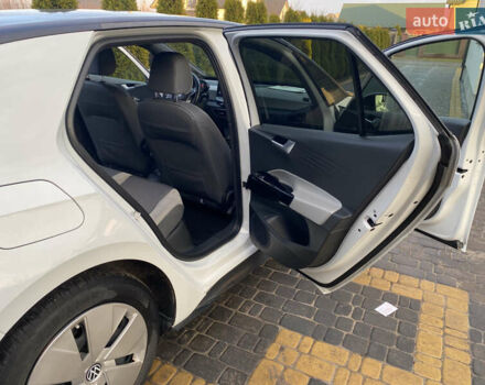 Белый Фольксваген ID.3, объемом двигателя 0 л и пробегом 54 тыс. км за 16000 $, фото 18 на Automoto.ua