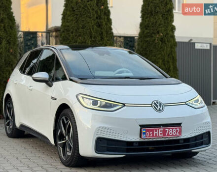 Білий Фольксваген ID.3, об'ємом двигуна 0 л та пробігом 130 тис. км за 16700 $, фото 2 на Automoto.ua