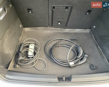 Белый Фольксваген ID.3, объемом двигателя 0 л и пробегом 54 тыс. км за 16000 $, фото 34 на Automoto.ua