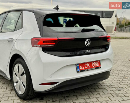 Фольксваген ID.3 2021 в Дрогобыче на Automoto.ua Белый Фольксваген ID.3, объемом двигателя 0 л и пробегом 183 тыс. км за 14350 $, фото 6 на Automoto.ua