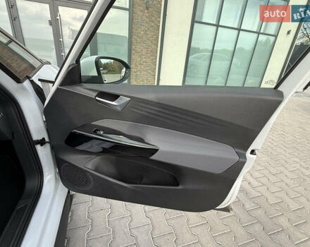 Білий Фольксваген ID.3, об'ємом двигуна 0 л та пробігом 119 тис. км за 15999 $, фото 31 на Automoto.ua