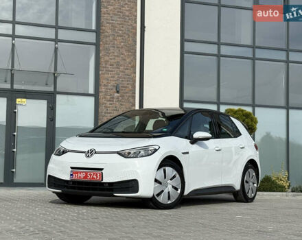 Білий Фольксваген ID.3, об'ємом двигуна 0 л та пробігом 119 тис. км за 15999 $, фото 7 на Automoto.ua