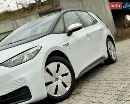 Фольксваген ID.3 2021 в Дрогобыче на Automoto.ua Белый Фольксваген ID.3, объемом двигателя 0 л и пробегом 183 тыс. км за 14350 $, фото 27 на Automoto.ua