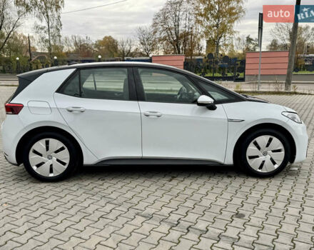 Фольксваген ID.3 2021 в Дрогобыче на Automoto.ua Белый Фольксваген ID.3, объемом двигателя 0 л и пробегом 183 тыс. км за 14350 $, фото 55 на Automoto.ua