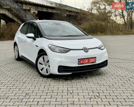 Фольксваген ID.3 2021 в Дрогобыче на Automoto.ua Белый Фольксваген ID.3, объемом двигателя 0 л и пробегом 183 тыс. км за 14350 $, фото 3 на Automoto.ua