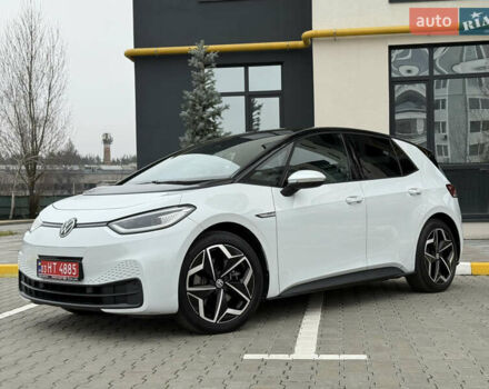 Белый Фольксваген ID.3, объемом двигателя 0 л и пробегом 117 тыс. км за 21800 $, фото 5 на Automoto.ua