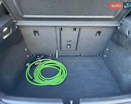 Белый Фольксваген ID.3, объемом двигателя 0 л и пробегом 125 тыс. км за 18299 $, фото 19 на Automoto.ua