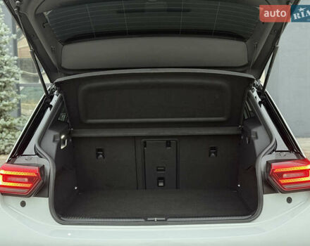 Белый Фольксваген ID.3, объемом двигателя 0 л и пробегом 117 тыс. км за 21800 $, фото 73 на Automoto.ua