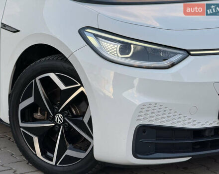 Белый Фольксваген ID.3, объемом двигателя 0 л и пробегом 133 тыс. км за 17400 $, фото 12 на Automoto.ua