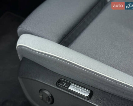 Белый Фольксваген ID.3, объемом двигателя 0 л и пробегом 117 тыс. км за 21800 $, фото 20 на Automoto.ua