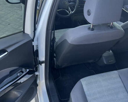 Білий Фольксваген ID.3, об'ємом двигуна 0 л та пробігом 35 тис. км за 17900 $, фото 9 на Automoto.ua