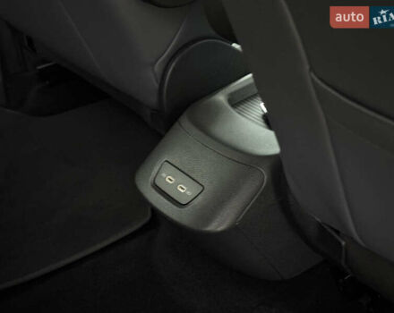 Белый Фольксваген ID.3, объемом двигателя 0 л и пробегом 117 тыс. км за 21800 $, фото 63 на Automoto.ua