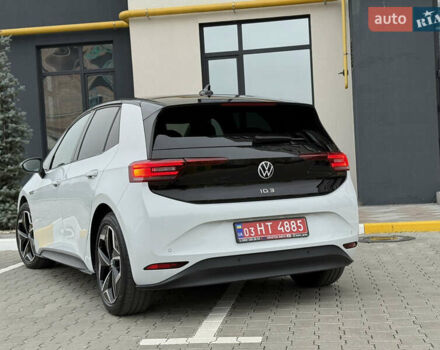 Белый Фольксваген ID.3, объемом двигателя 0 л и пробегом 117 тыс. км за 21800 $, фото 10 на Automoto.ua