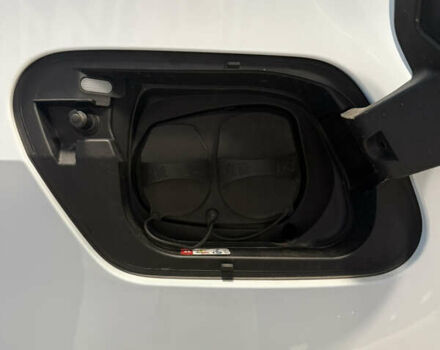 Фольксваген ID.3 2022 в Кропивницком (Кировограде) на Automoto.ua Белый Фольксваген ID.3, объемом двигателя 0 л и пробегом 16 тыс. км за 19999 $, фото 21 на Automoto.ua