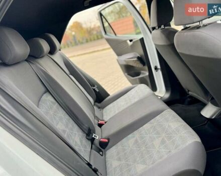 Белый Фольксваген ID.3, объемом двигателя 0 л и пробегом 185 тыс. км за 14950 $, фото 62 на Automoto.ua