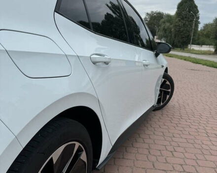 Белый Фольксваген ID.3, объемом двигателя 0 л и пробегом 30 тыс. км за 16000 $, фото 6 на Automoto.ua