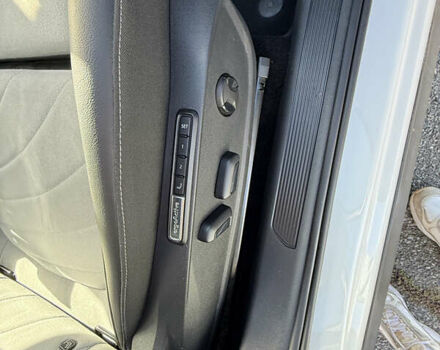 Білий Фольксваген ID.3, об'ємом двигуна 0 л та пробігом 9 тис. км за 23800 $, фото 17 на Automoto.ua