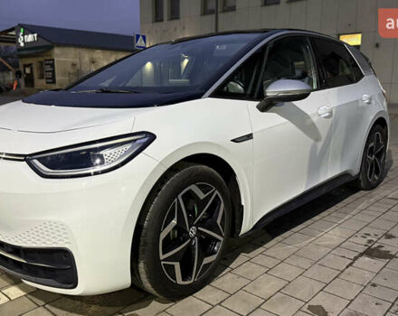 Белый Фольксваген ID.3, объемом двигателя 0 л и пробегом 63 тыс. км за 17900 $, фото 1 на Automoto.ua