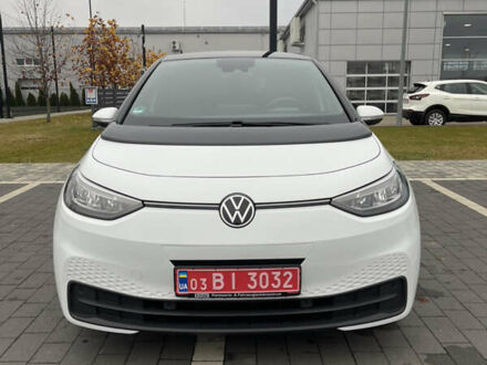 Белый Фольксваген ID.3, объемом двигателя 0 л и пробегом 98 тыс. км за 15899 $, фото 1 на Automoto.ua