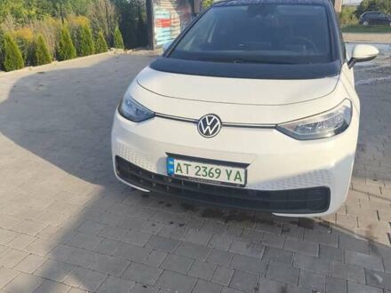 Фольксваген ID.3 2021 в Тысменице на Automoto.ua Белый Фольксваген ID.3, объемом двигателя 0 л и пробегом 110 тыс. км за 18000 $, фото 1 на Automoto.ua