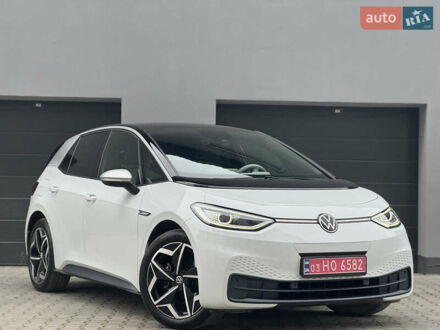Белый Фольксваген ID.3, объемом двигателя 0 л и пробегом 84 тыс. км за 17400 $, фото 1 на Automoto.ua