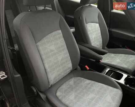 Черный Фольксваген ID.3, объемом двигателя 0 л и пробегом 161 тыс. км за 14950 $, фото 94 на Automoto.ua