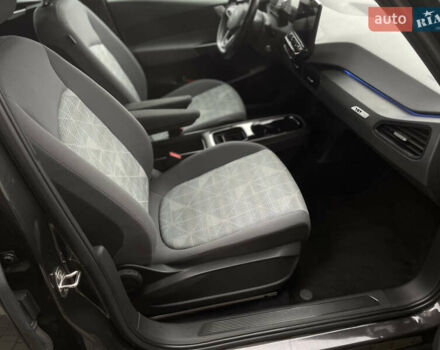 Черный Фольксваген ID.3, объемом двигателя 0 л и пробегом 161 тыс. км за 14950 $, фото 92 на Automoto.ua