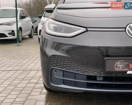 Черный Фольксваген ID.3, объемом двигателя 0 л и пробегом 153 тыс. км за 16655 $, фото 5 на Automoto.ua