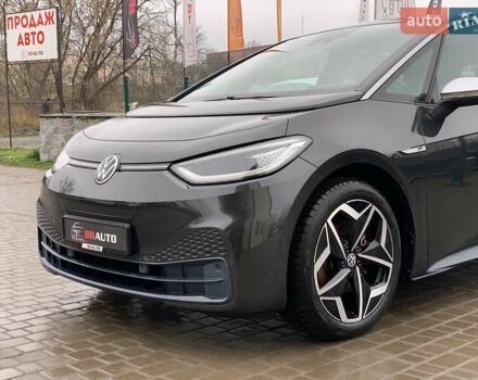 Черный Фольксваген ID.3, объемом двигателя 0 л и пробегом 153 тыс. км за 16655 $, фото 3 на Automoto.ua