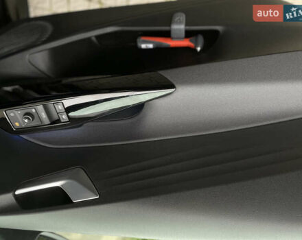 Черный Фольксваген ID.3, объемом двигателя 0 л и пробегом 161 тыс. км за 14950 $, фото 77 на Automoto.ua