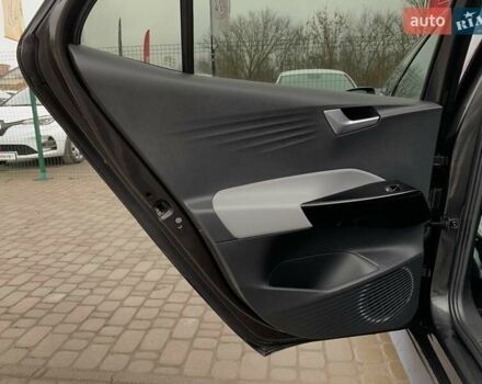 Черный Фольксваген ID.3, объемом двигателя 0 л и пробегом 153 тыс. км за 16655 $, фото 26 на Automoto.ua