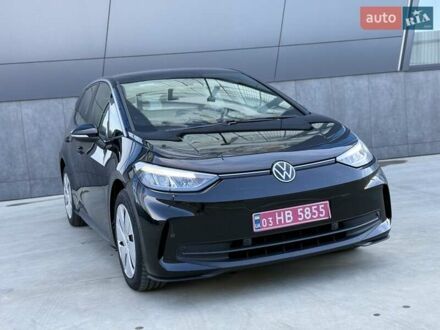 Черный Фольксваген ID.3, объемом двигателя 0 л и пробегом 7 тыс. км за 23023 $, фото 1 на Automoto.ua