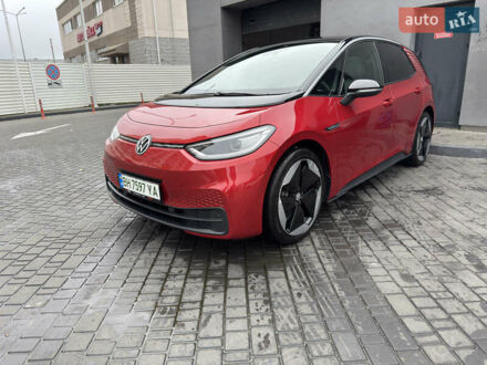 Фольксваген ID.3 2022 в Одессе на Automoto.ua Красный Фольксваген ID.3, объемом двигателя 0 л и пробегом 7 тыс. км за 17600 $, фото 1 на Automoto.ua