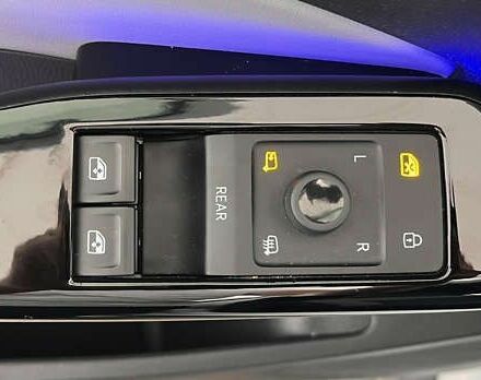 Фольксваген ID.3, объемом двигателя 0 л и пробегом 103 тыс. км за 17950 $, фото 10 на Automoto.ua